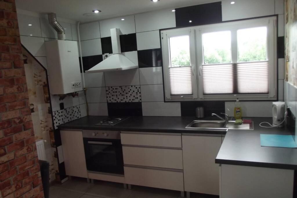 Nad Kamienna Apartment Jelenia Gora Exterior photo
